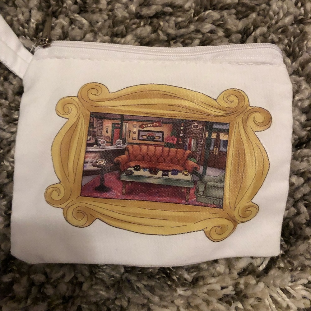 Friends Pouch